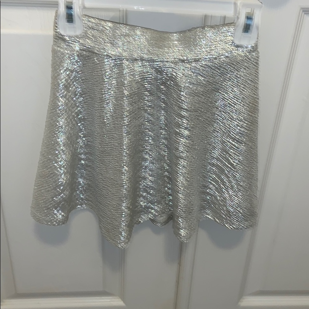Girls 6/6x silver metallic skirt